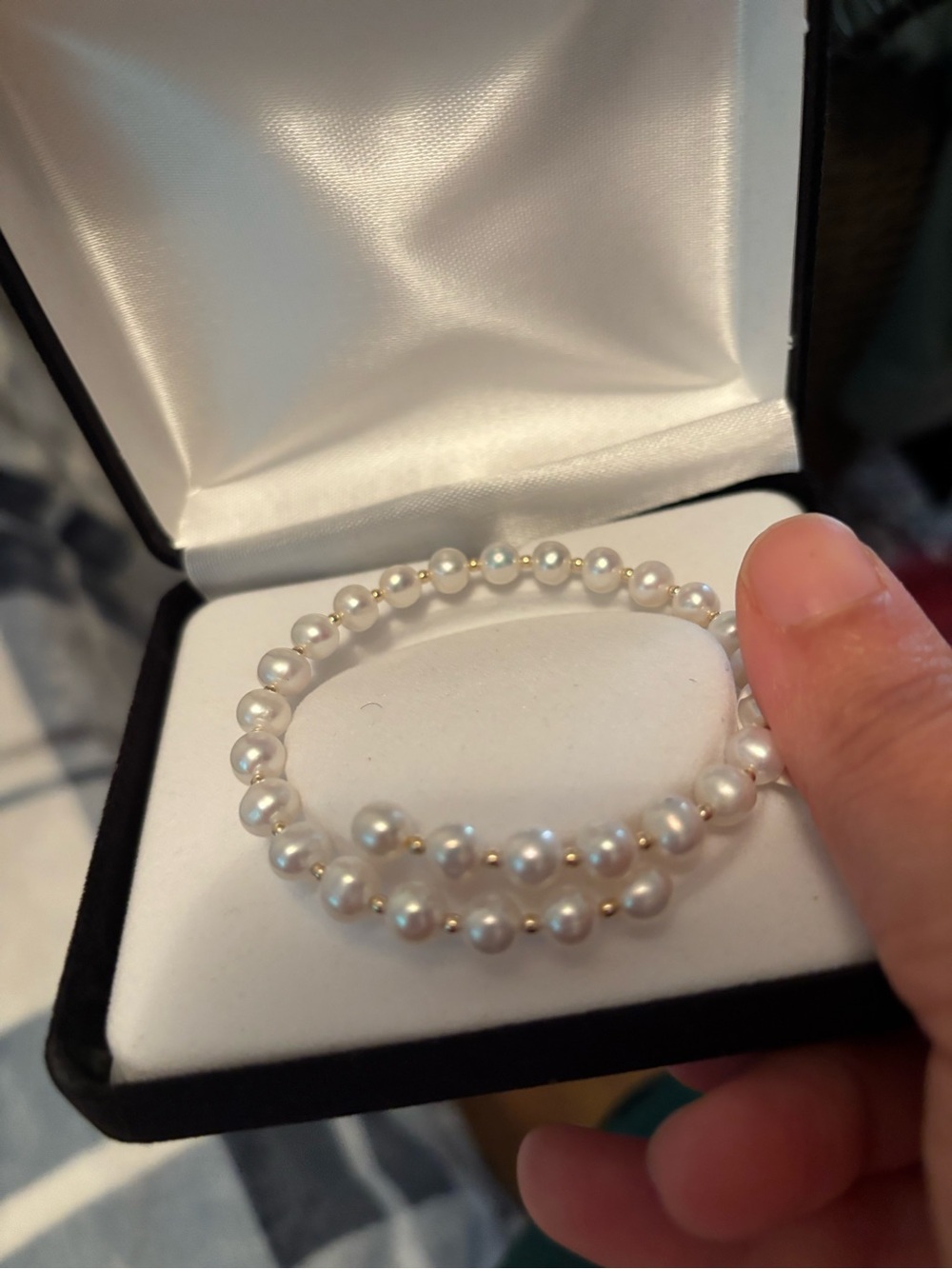 Brand new 14 k gold barda and pearl bangle